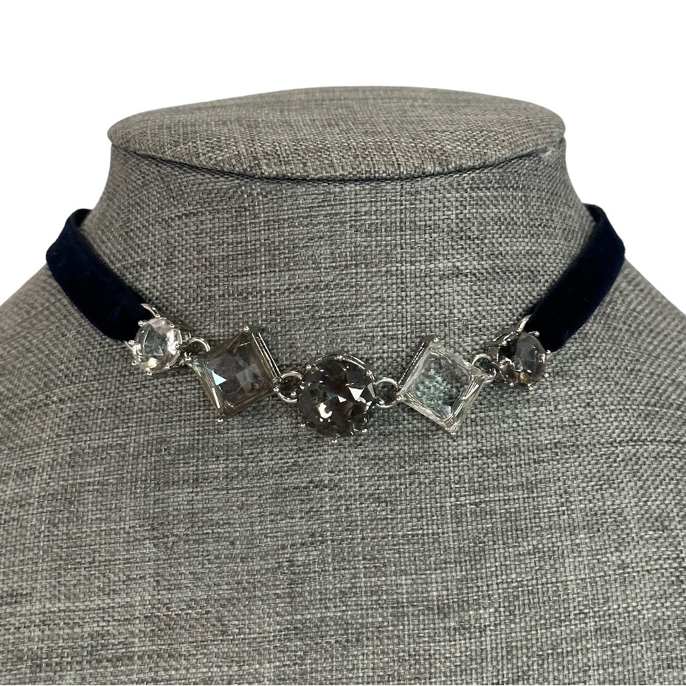 Banana Republic NWT Black Velvet Choker Necklace